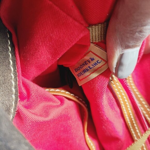 Dooney & Bourke | Large Vintage Chocolate Brown Suede Leather Handbag (One Size) - Picture 4 of 14